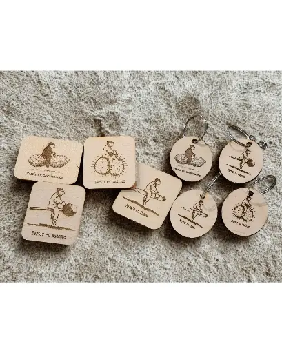 Porte-clés et magnets "Partir en ... "